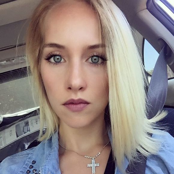 Meet your Posher, Katie