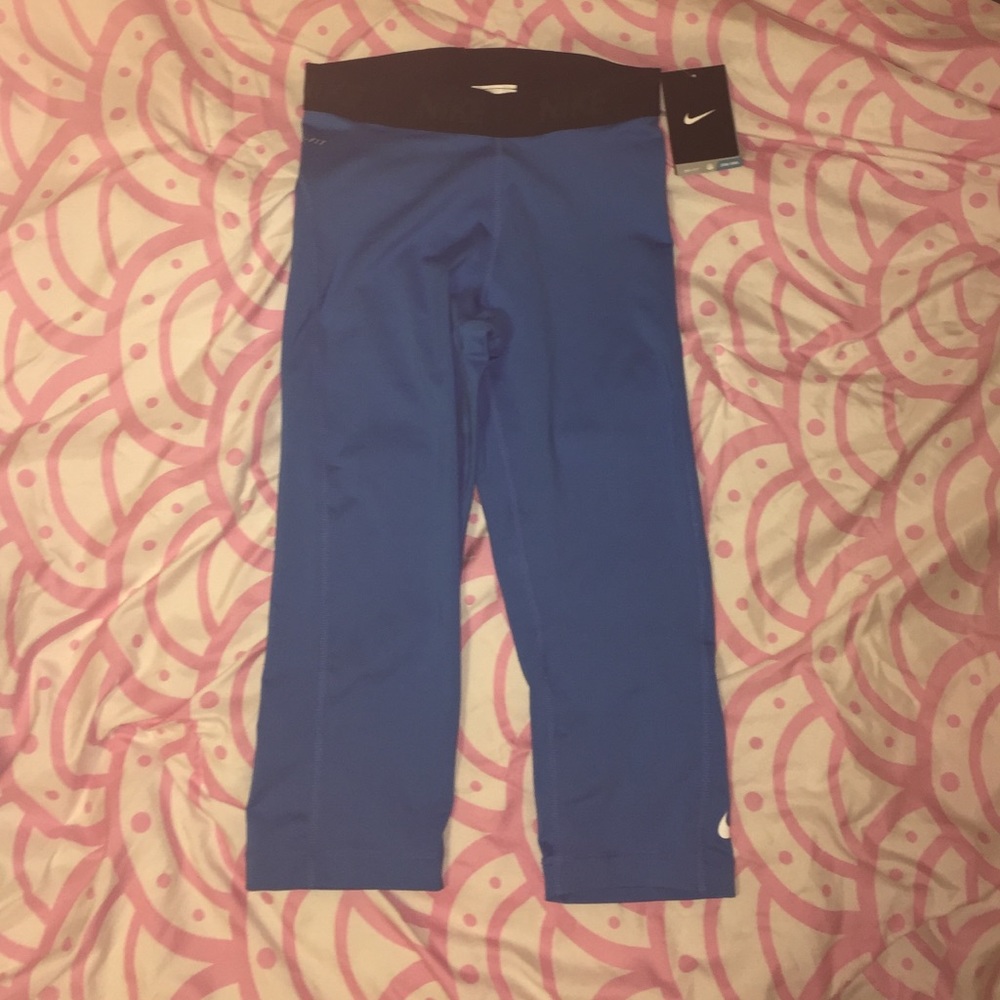Nike pro Capri - Picture 2 of 2