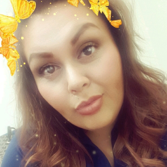 Meet your Posher, Amber - Picture 1 of 1