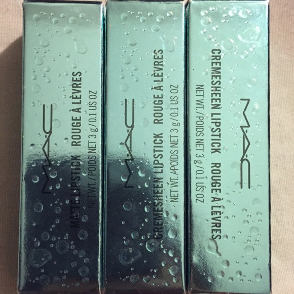 Mac Alluring Aquatic lipsticks "ENCHANTED ONE"