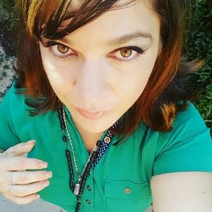 Meet your Posher, Marisa