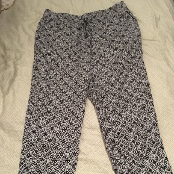 Black and white pants