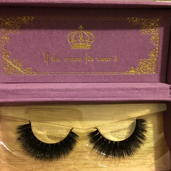 Reusable Mink False eye lashes.