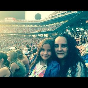 Meet your Posher, Carmen