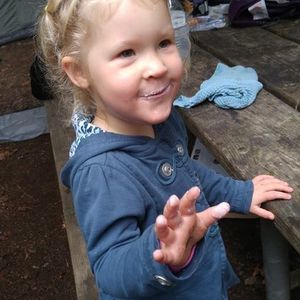 Meet your Posher, Cassandra