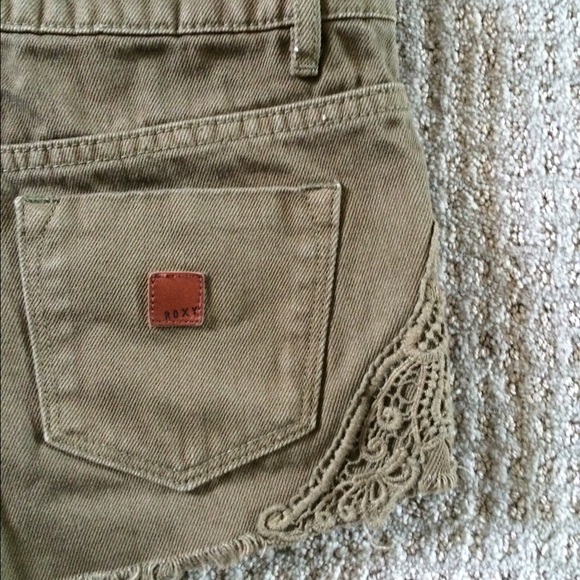 NWOT Roxy Shorts - Picture 3 of 4