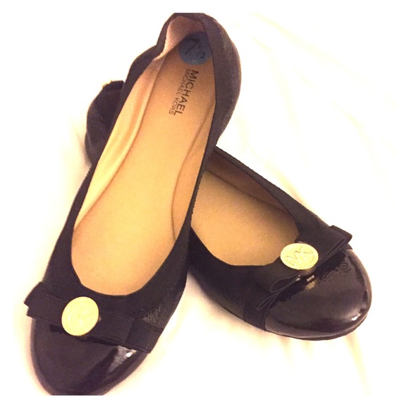 Black Michael Kors flats