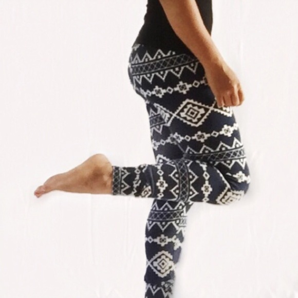 Charlotte Russe Pants - Charlotte Russe Blue & White Legging