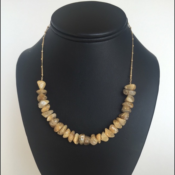 Necklace with sagenite stone chips. - Picture 2 of 4