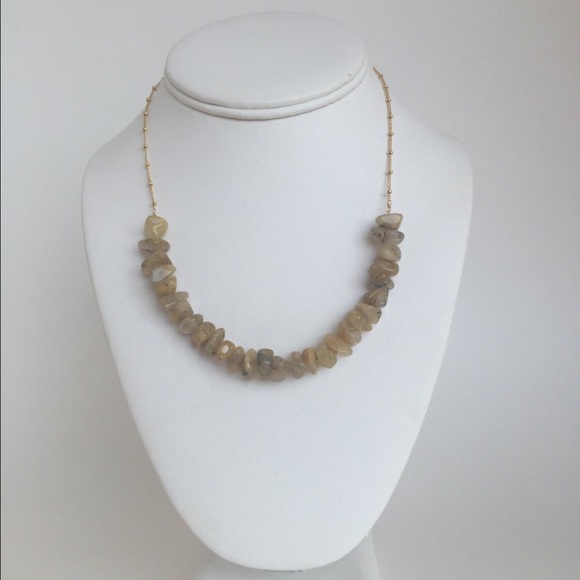 Necklace with sagenite stone chips. - Picture 4 of 4