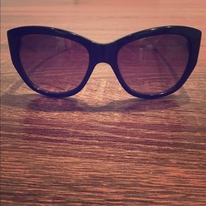 Black and white Kate Spade sunglasses
