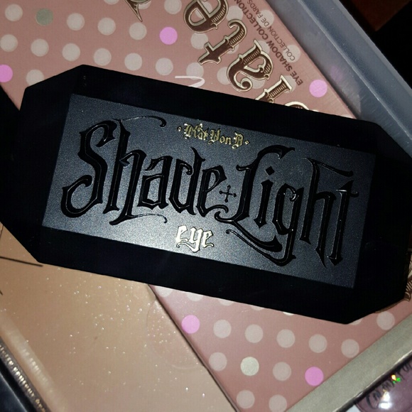 Kat Von D Shade Light Quad (Smoke)