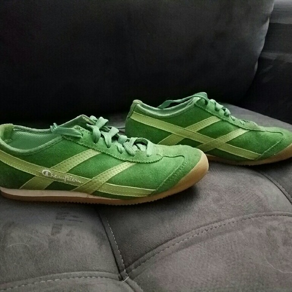 Champion tennis shoes