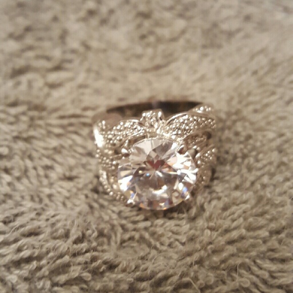 Gorgeous Fashion Ring