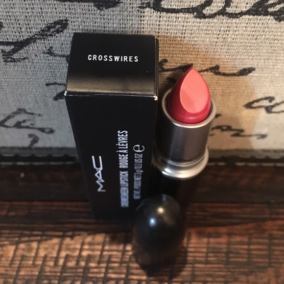 MAC Cremesheen Lipstick NEW Crosswires