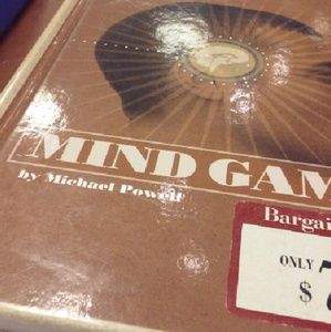 Meet your Posher, Dee