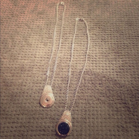 clear rhinestone enhancer necklace.
