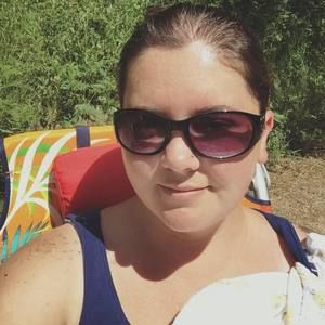 Meet your Posher, Connie