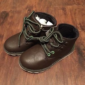 Little boys Carter's shoes size 9