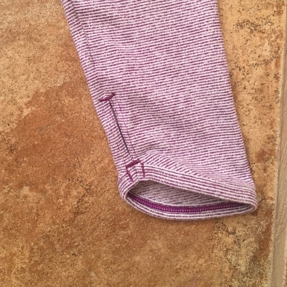 Super cute Lucy Half zip w/side ruching - Picture 4 of 4