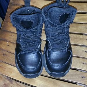 NIKE ACG boots