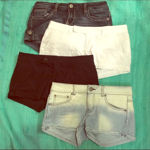 Bundle of 4pair Shorts Size Medium/7-9 Fit