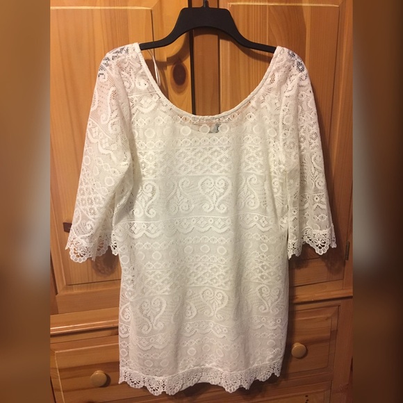 DIVIDED H&M LACE DRESS.