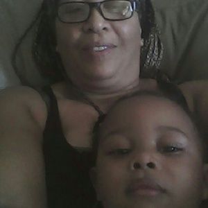 Meet your Posher, Leslie