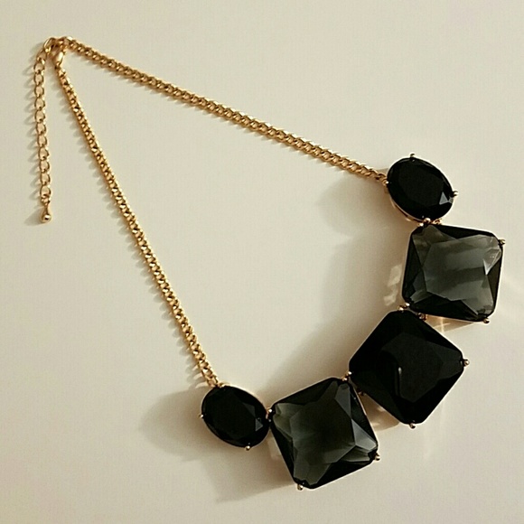 Jules Smith 💛 Large Jewel Necklace - Picture 2 of 4