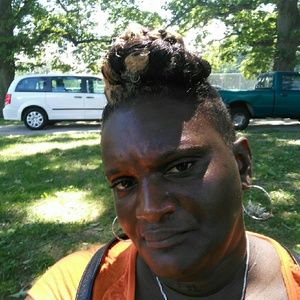 Meet your Posher, Catina