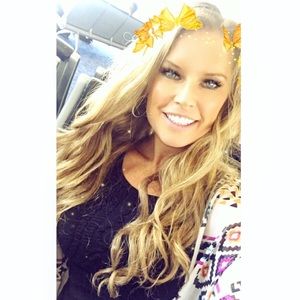 Meet your Posher, Melissa