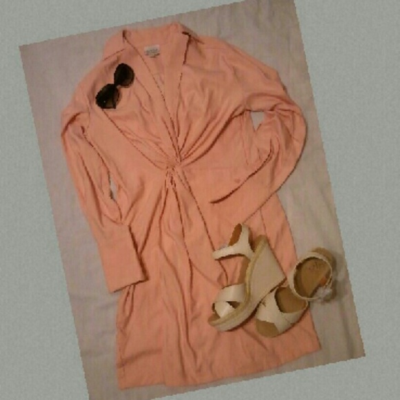 SOLD!! Beautiful dress NWT!