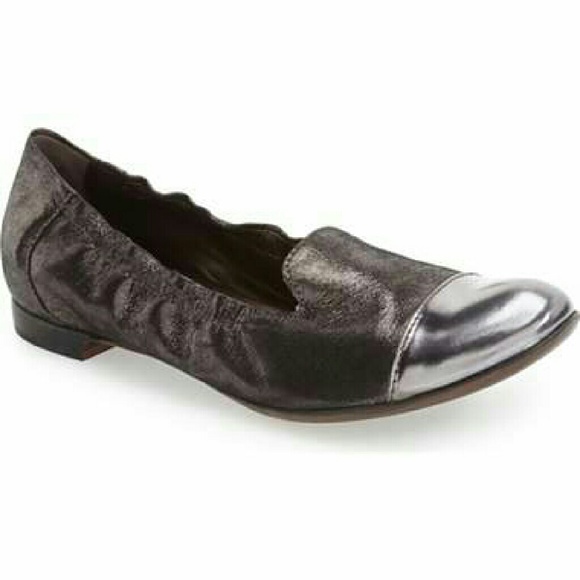 AGL Attilio Giusti Leombruni Cap Toe Flats Loafers