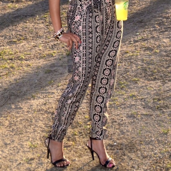 🌈CLOSING🌈 Printed Jogger Pants