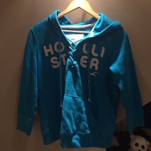 Hollister 3/4 sleeve Sweater