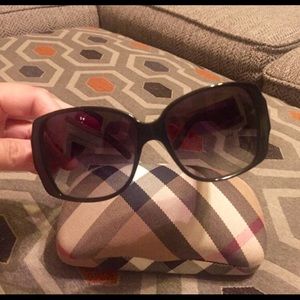 ❗️SALE❗️Burberry Sunglases