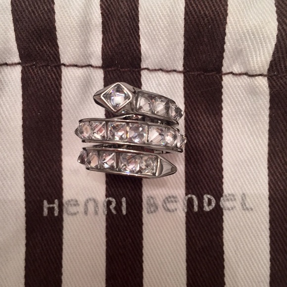 Like NEW Henri Bendel Snake Ring
