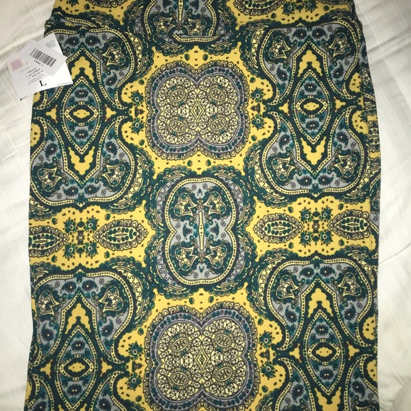 Lularoe Cassie Skirt