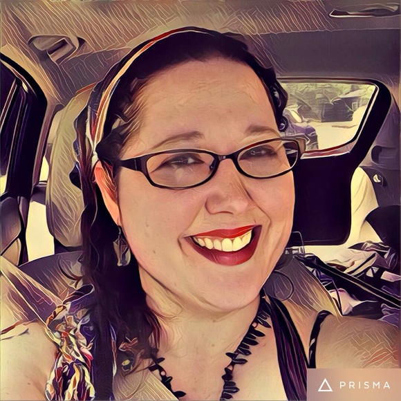 Meet your Posher, Cedar - Picture 1 of 1