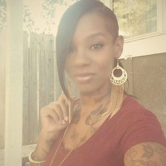 Meet your Posher, Latoya antoinette