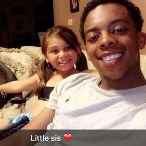 Meet your Posher, Lou-rey