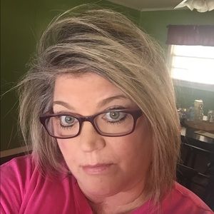 Meet your Posher, Tami