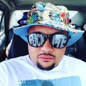 Meet your Posher, Mitchell