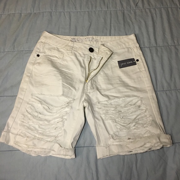 Capri pants