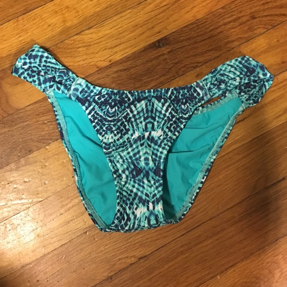 New cheeky bathing suit bottom. Never worn!