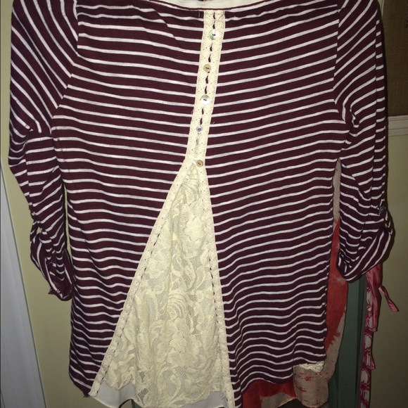 Anthropologie Meadow Rue Shirt. - Picture 2 of 2