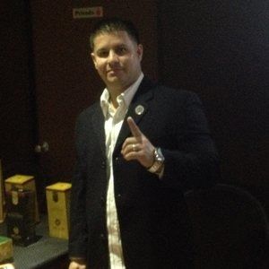 Meet your Posher, Luis