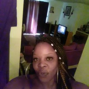 Meet your Posher, Carolyn