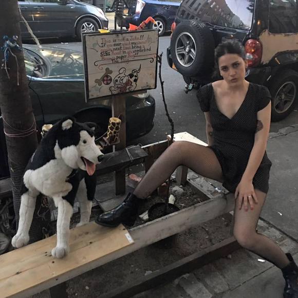 Meet your Posher, Kristen - Picture 1 of 1