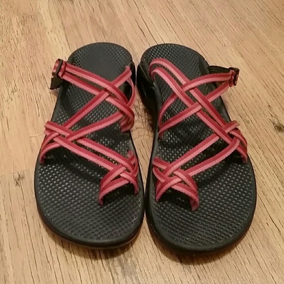 Chacos size 9 red backless
